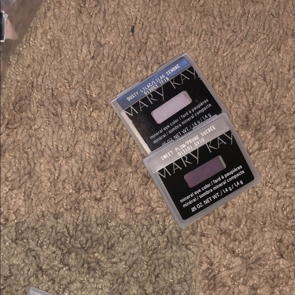 Mary Kay purple eyeshadows (bundle)